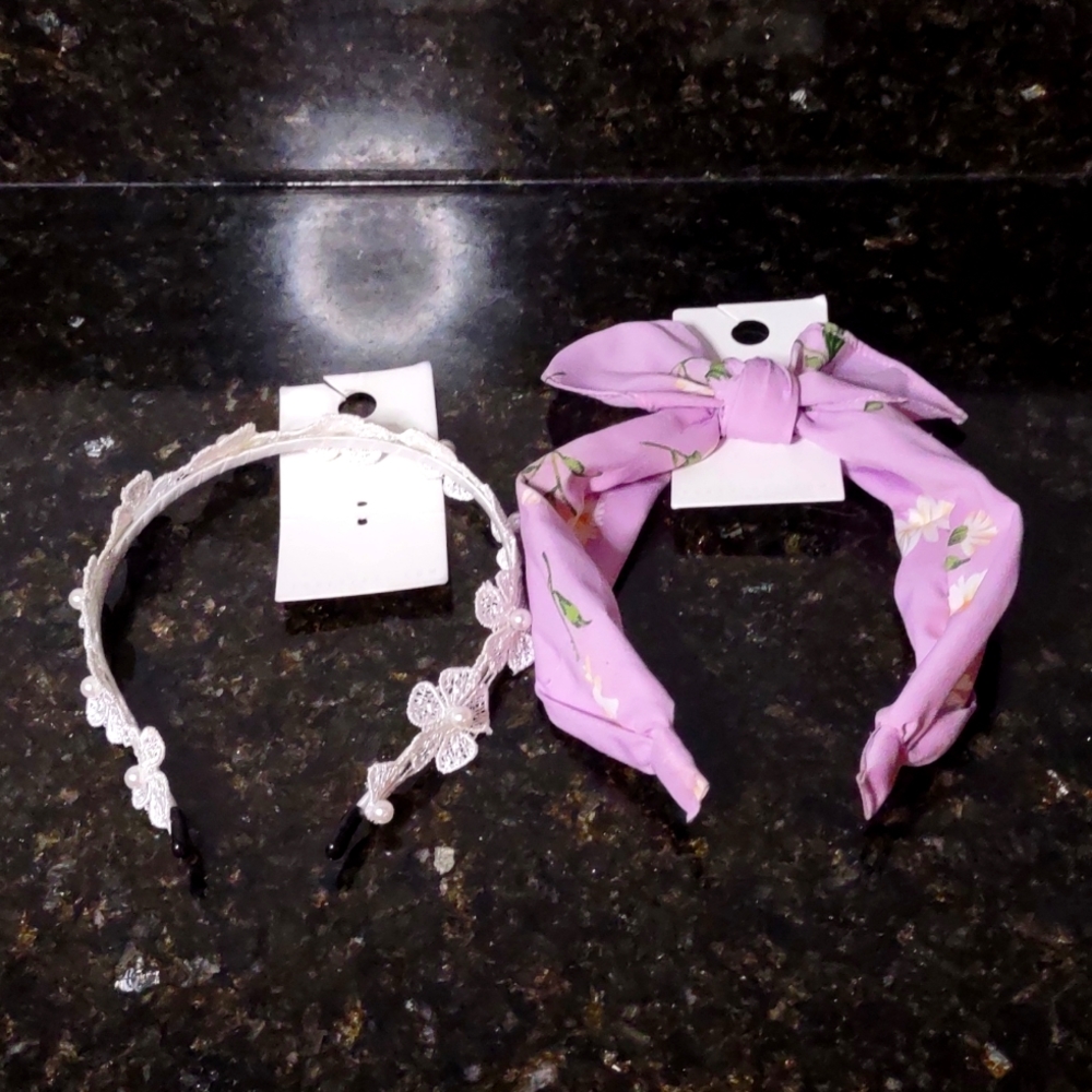 Forever 21 Hair Items Size Fit All Purple, White